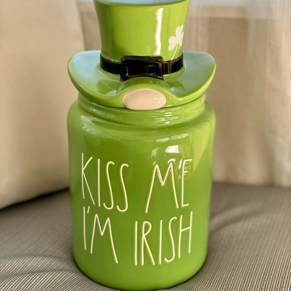 Rae Dunn - Kiss Me I’m Irish